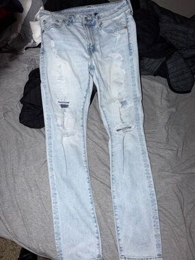 American Eagle men’s jeans
